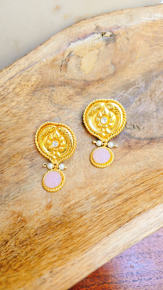 Gilded stone Essence Earrings