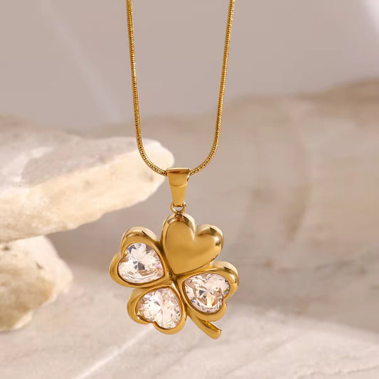 Clover Leaf Pendant Necklace